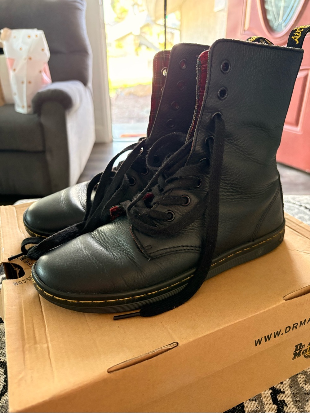 Dr. Martens Black Leather Lace-Up Boots with Red Plaid Lining - Picture 3 of 7